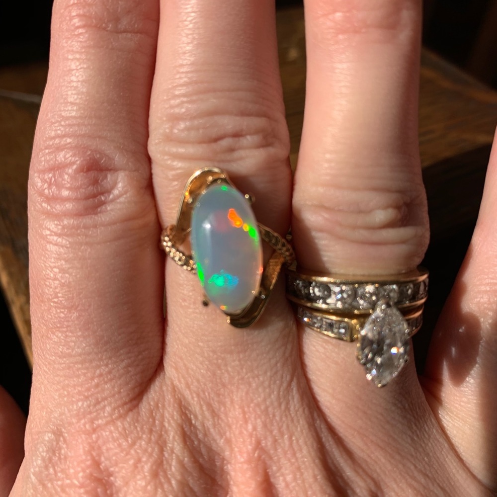 Vintage 10K Crystal Opal Ring